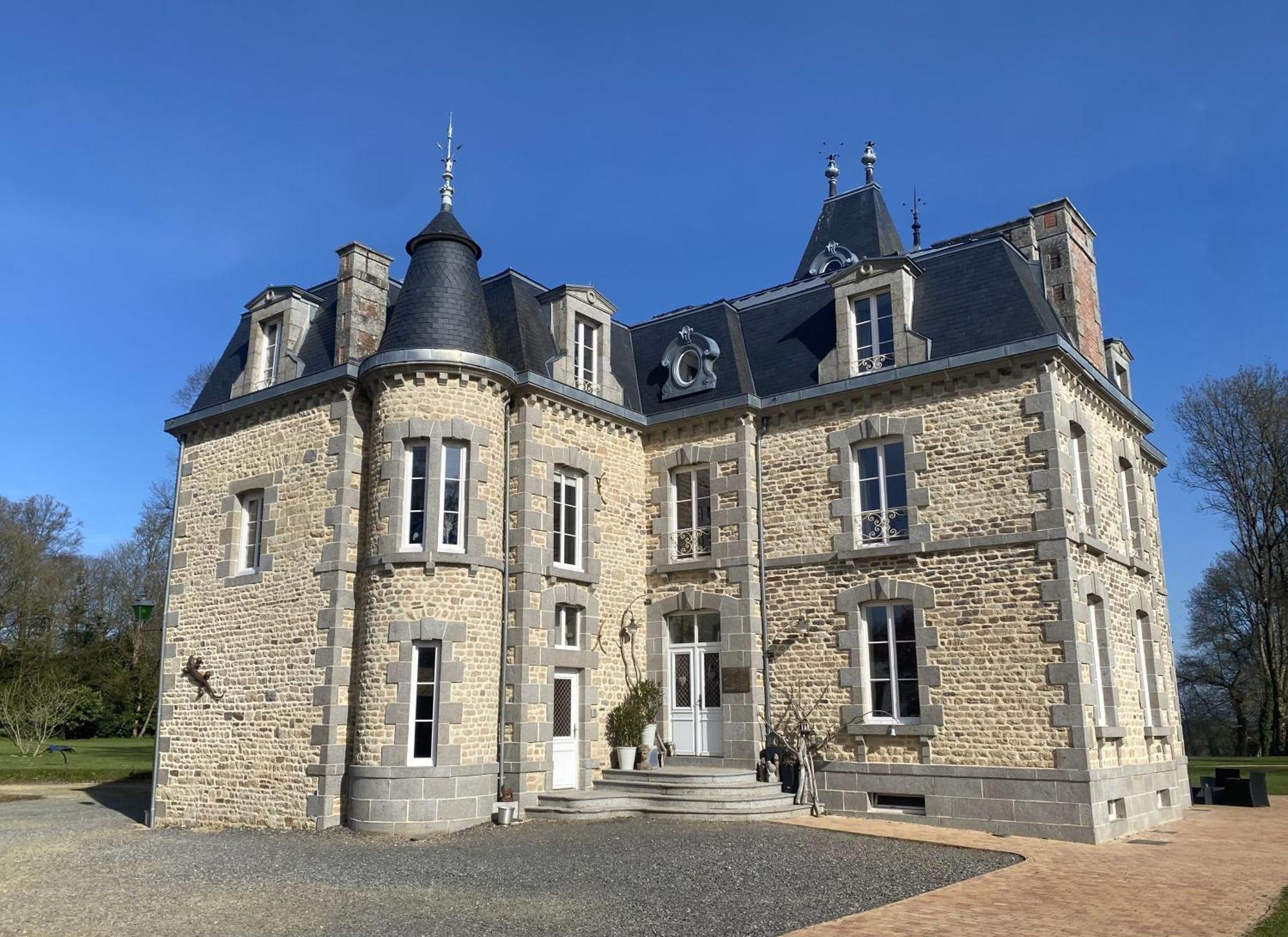 Au Chateau La Lucerne-dʼOutremer Eksteriør billede